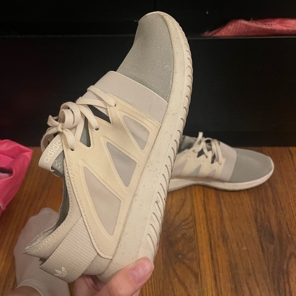 adidas Shoes - Adidas Women’s Tubular Viral W Sneakers
